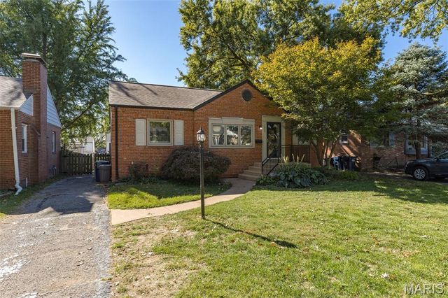 7808 Garden Avenue, Shrewsbury, MO 63119