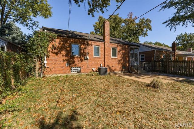 7808 Garden Avenue, Shrewsbury, MO 63119