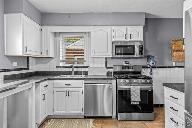 7808 Garden Avenue, Shrewsbury, MO 63119