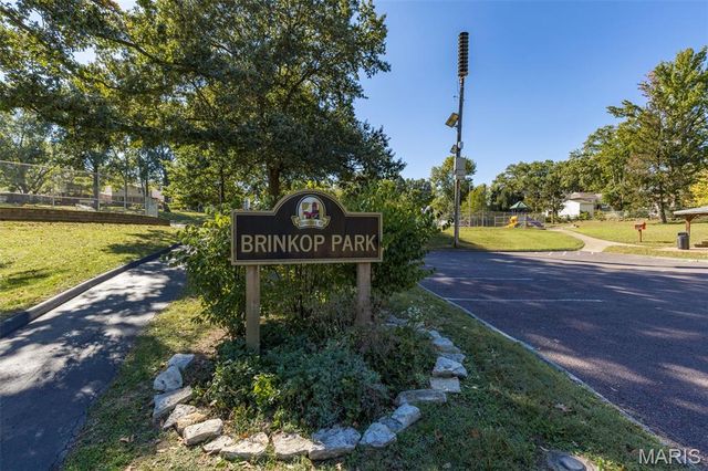 7808 Garden Avenue, Shrewsbury, MO 63119