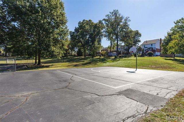7808 Garden Avenue, Shrewsbury, MO 63119