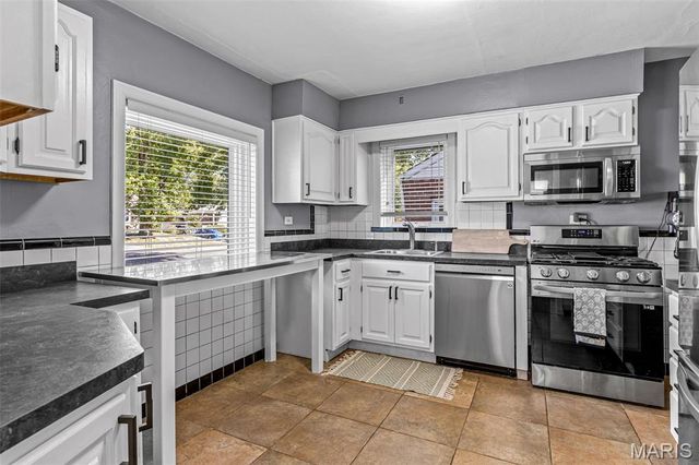 7808 Garden Avenue, Shrewsbury, MO 63119
