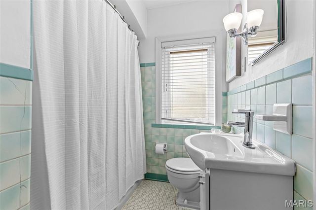 7808 Garden Avenue, Shrewsbury, MO 63119