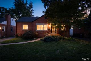 7808 Garden Avenue, Shrewsbury, MO 63119