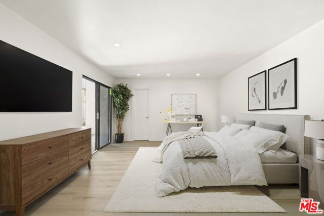 906 N Doheny Drive 304, West Hollywood, CA 90069