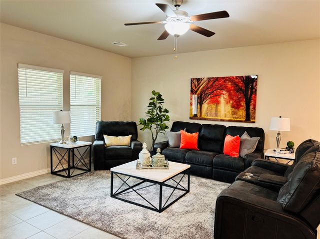 218 Luna Lane, Lake Dallas, TX 75065