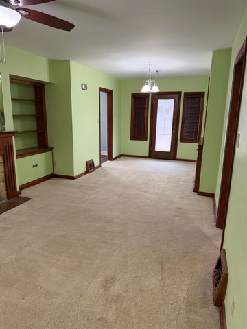 1552 N Woodrow Ct, Wichita, KS 67203