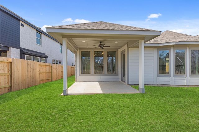 243 Navasota Narrows Way, Conroe, TX 77304