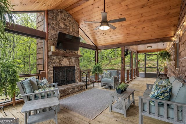 128 Ridge Brook Drive, Morganton, GA 30560