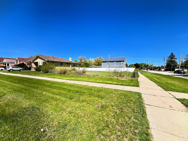 6910 43rd Street, Forest View, IL 60402