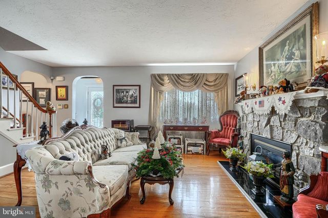 7218 SOLLERS POINT RD, Baltimore, MD 21222