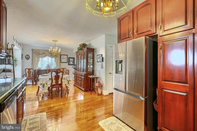 7218 SOLLERS POINT RD, Baltimore, MD 21222