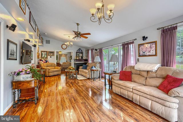 7218 SOLLERS POINT RD, Baltimore, MD 21222