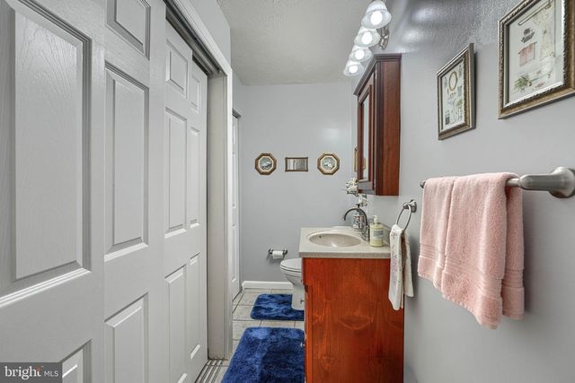 7218 SOLLERS POINT RD, Baltimore, MD 21222