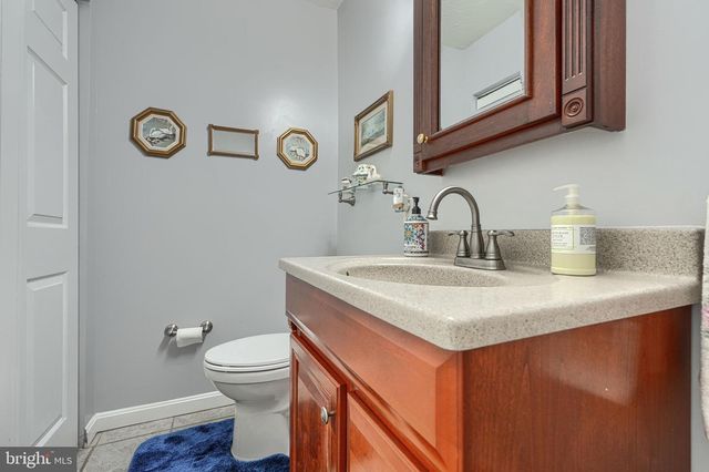 7218 SOLLERS POINT RD, Baltimore, MD 21222