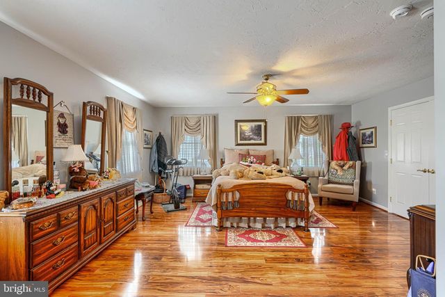 7218 SOLLERS POINT RD, Baltimore, MD 21222