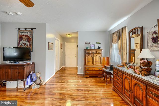 7218 SOLLERS POINT RD, Baltimore, MD 21222