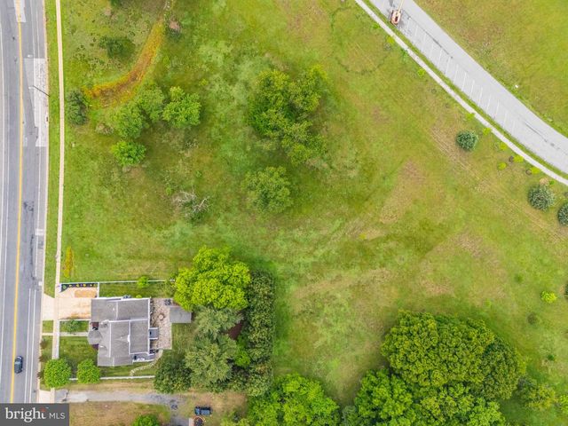 7218 SOLLERS POINT RD, Baltimore, MD 21222
