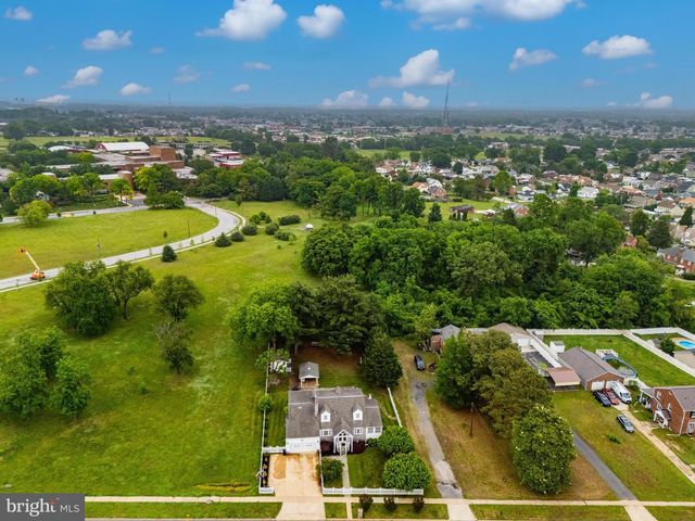 7218 SOLLERS POINT RD, Baltimore, MD 21222