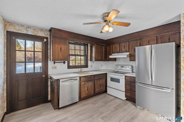 538 Old Hartford Road, Colchester, CT 06415