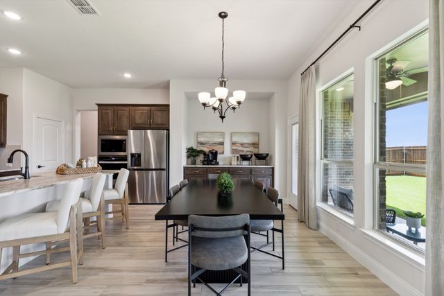 902 Meadow View Drive, Cleburne, TX 76033