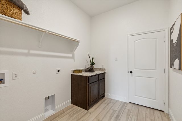 902 Meadow View Drive, Cleburne, TX 76033