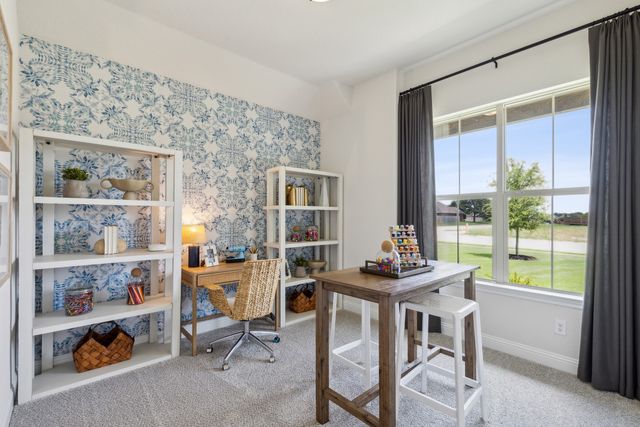 902 Meadow View Drive, Cleburne, TX 76033