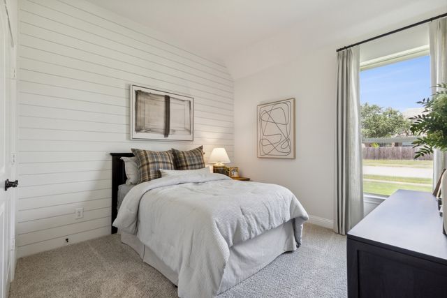 902 Meadow View Drive, Cleburne, TX 76033