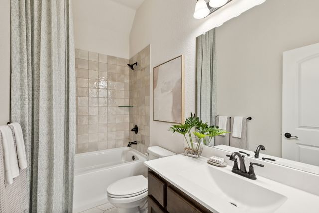 902 Meadow View Drive, Cleburne, TX 76033