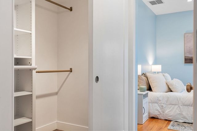 24 Rawson St 6, Boston, MA 02125