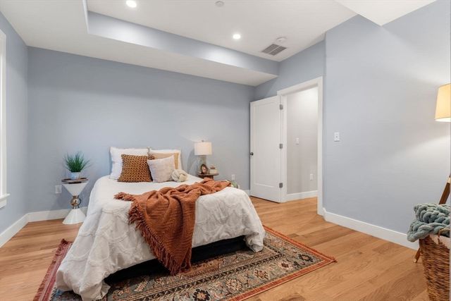 24 Rawson St 6, Boston, MA 02125