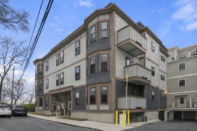 24 Rawson St 6, Boston, MA 02125