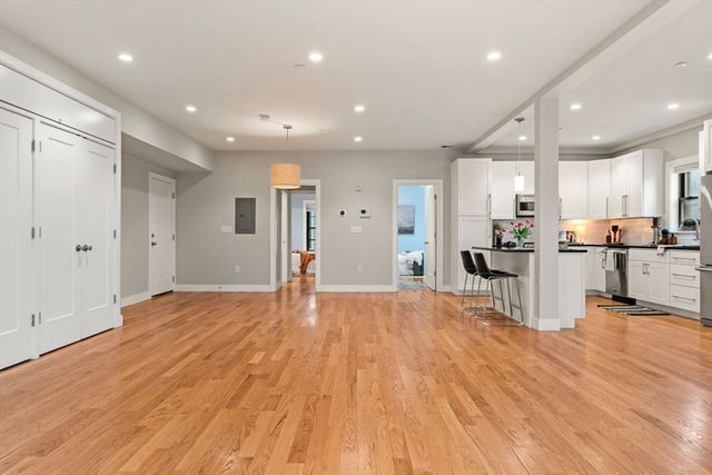 24 Rawson St 6, Boston, MA 02125