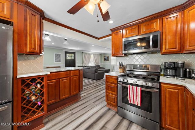 38 Bay Avenue, North Middletown, NJ 07748