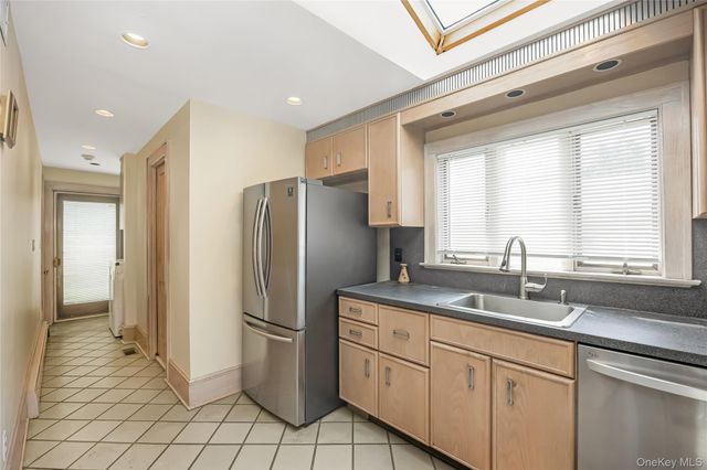 1018 Cottage Place, Baldwin, NY 11510