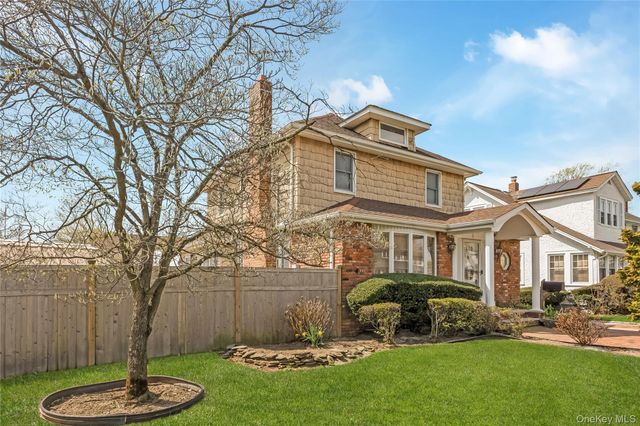 1018 Cottage Place, Baldwin, NY 11510