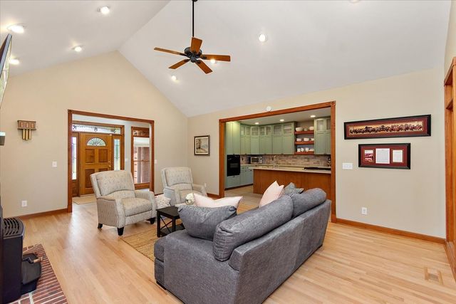 2309 Allen Ferry Rd, Smithville, TN 37166