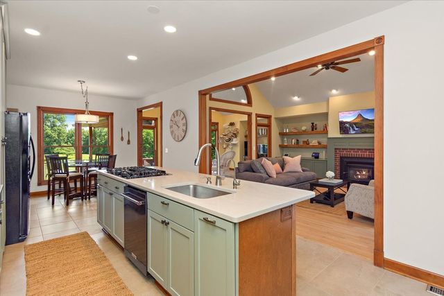 2309 Allen Ferry Rd, Smithville, TN 37166