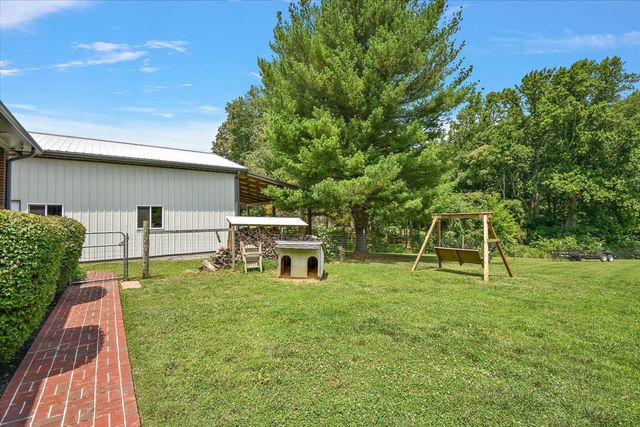2309 Allen Ferry Rd, Smithville, TN 37166