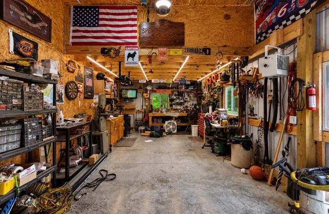 2309 Allen Ferry Rd, Smithville, TN 37166