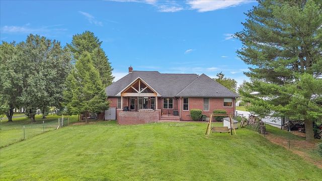 2309 Allen Ferry Rd, Smithville, TN 37166