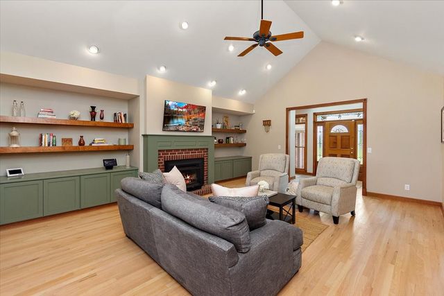 2309 Allen Ferry Rd, Smithville, TN 37166