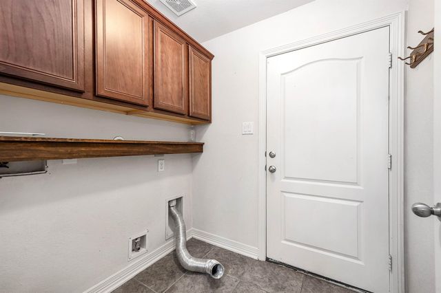 1714 Prince Drive, Alvin, TX 77511