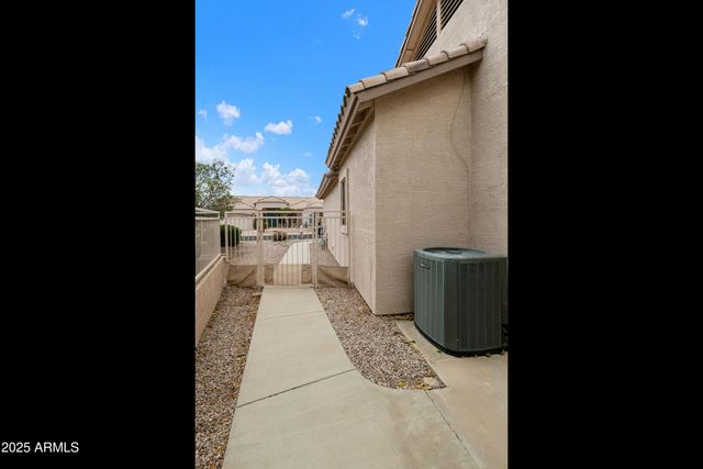 5041 S BARLEY Court, Gilbert, AZ 85298