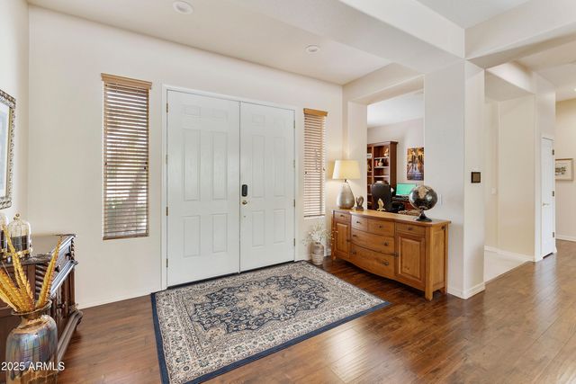 5041 S BARLEY Court, Gilbert, AZ 85298