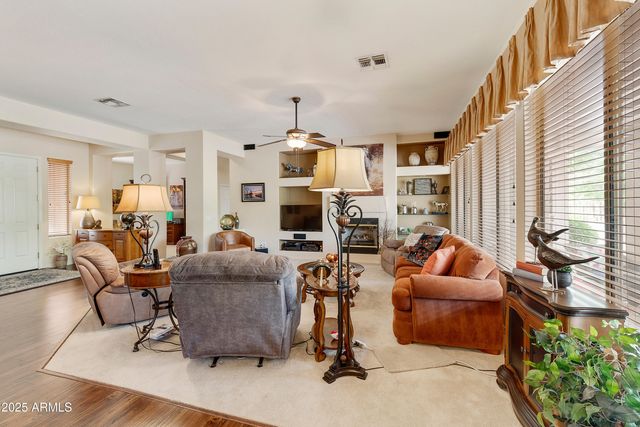 5041 S BARLEY Court, Gilbert, AZ 85298