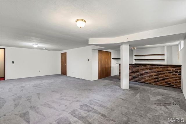2807 Sundowner Drive, St Charles, MO 63303