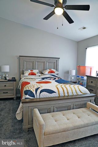 16 TREVINO DR, Martinsburg, WV 25405