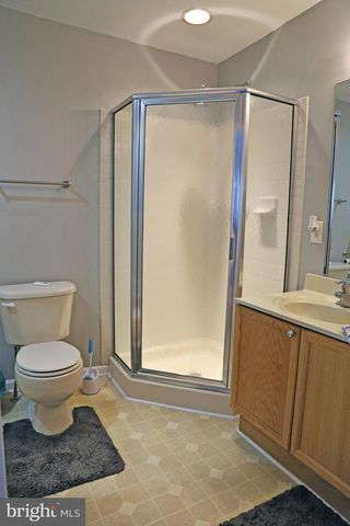 16 TREVINO DR, Martinsburg, WV 25405