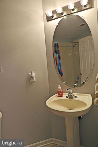 16 TREVINO DR, Martinsburg, WV 25405